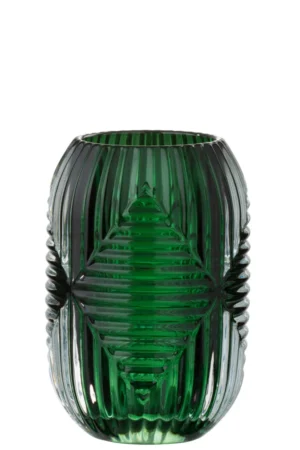 Theelichthouder Hoge Lijnen Glas Groen: Een groene glazen kandelaar met verticale en diagonale ribbels voor een gestructureerde, geometrische look, ronde vorm en glanzende afwerking.