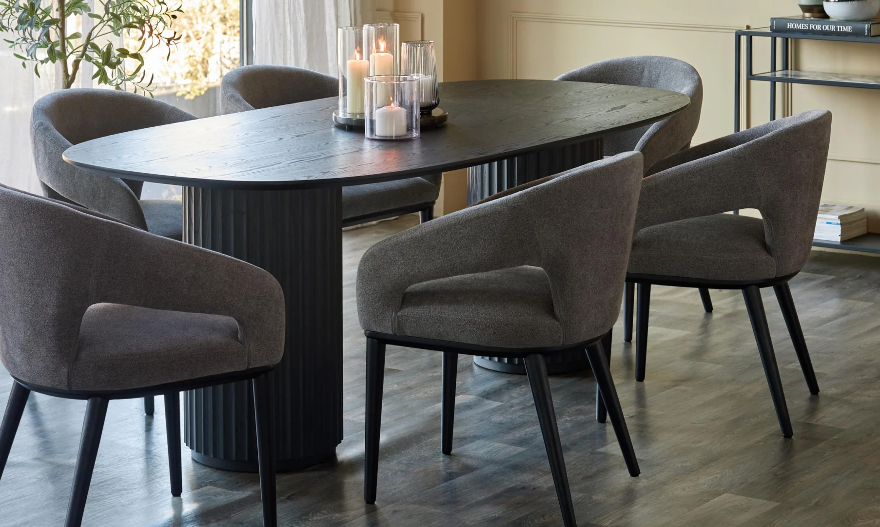 Taupe eetkamerstoelen