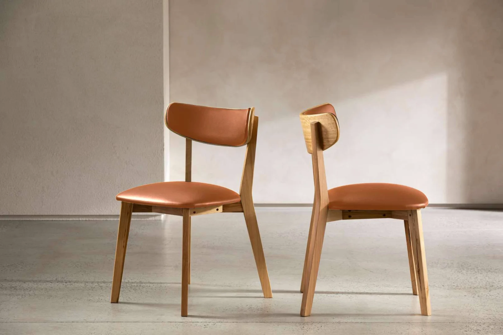 Scandinavische eetkamerstoelen