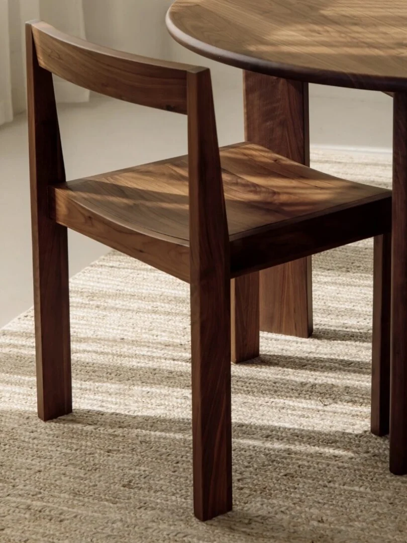 Houten eetkamerstoelen