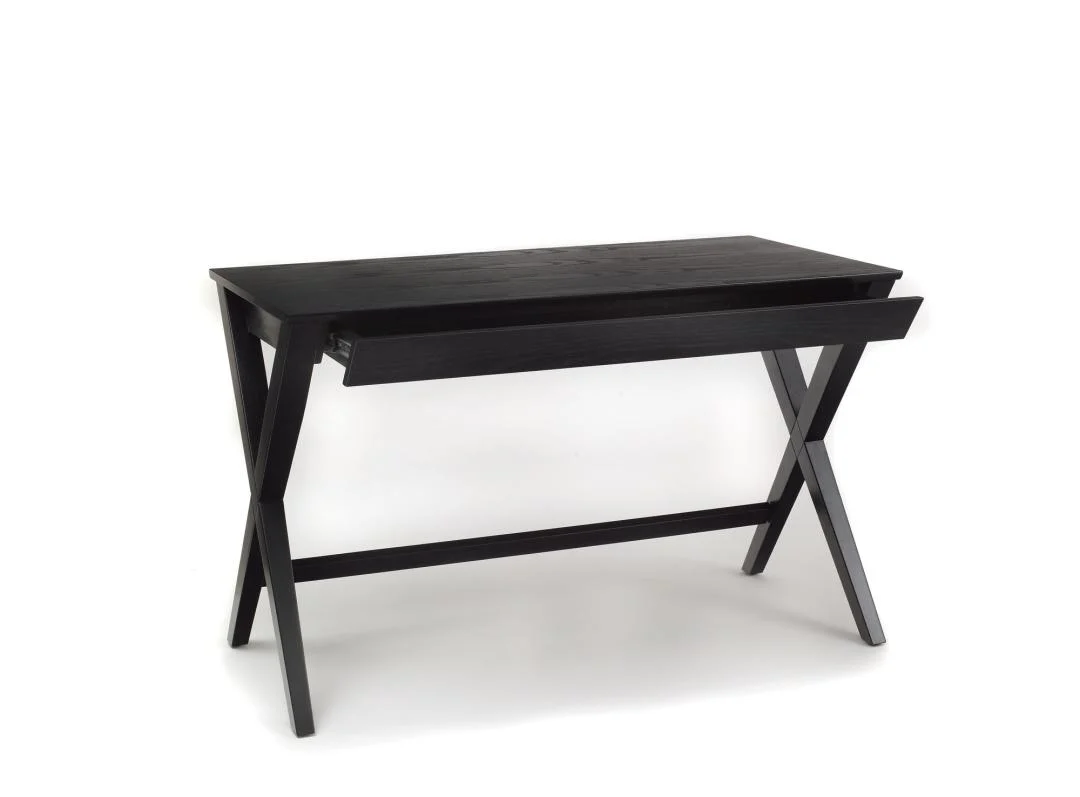 Zwart bureau 120x60 met eikenfineer, lade en kabeldoorvoer. Stijlvol en functioneel design.