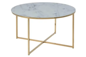 De Salontafel 80 CM Rond Kunststof is een ronde Scandinavische salontafel met een wit marmeren blad en slanke goudkleurige metalen poten in een X-vormig onderstel.