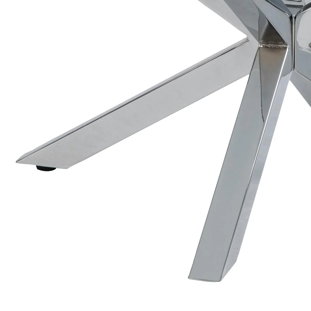 Close-up van de schuine metalen poten met een glanzende chromen afwerking, bevestigd aan het centrale onderstel van de Salontafel Transparant 82 CM Rond kunststof.