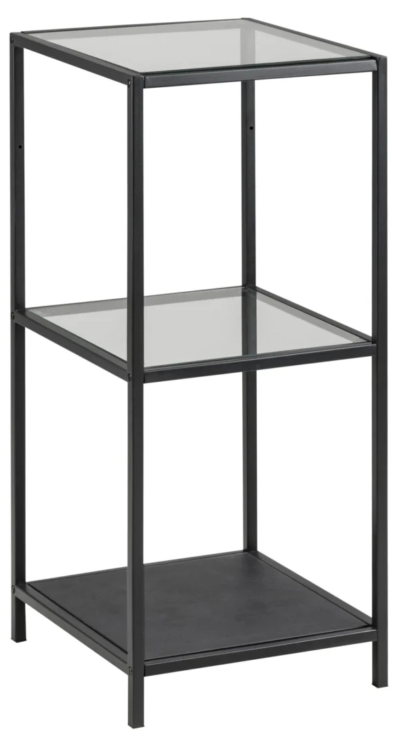 De Seaford boekenkast is een zwart metalen kast met een rechthoekig, open minimalistisch ontwerp. Het heeft drie planken: de bovenste twee zijn van helder glas en de onderste plank is gemaakt van stevig zwart materiaal.