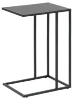De Bijzettafel 35 x 63 CM Rechthoek is een compacte, moderne C-vormige bijzettafel van kunststof, met een zwart metalen frame en een rechthoekig blad dat gemakkelijk onder banken of stoelen kan worden geschoven.