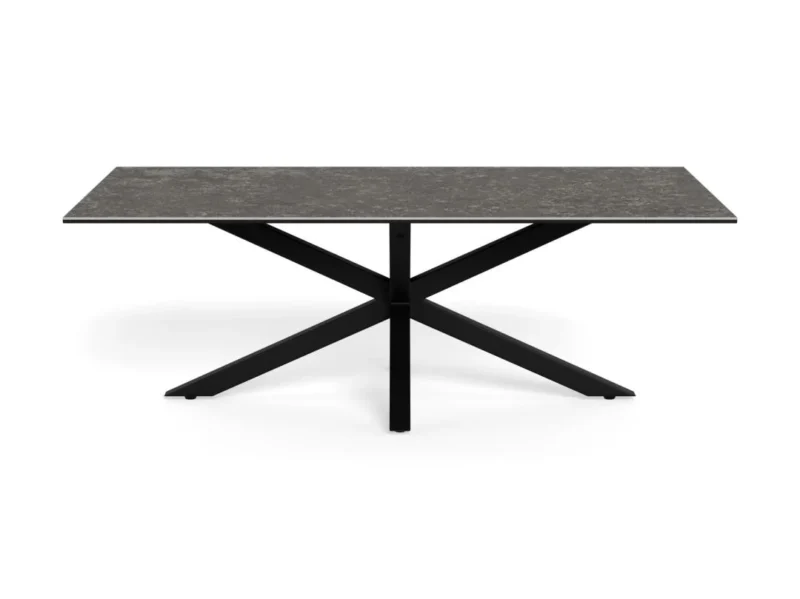 Salontafel Zwart 130 x 70 CM Rechthoek met keramiek, moderne zwarte X-vormige metalen poot en een donker, steenachtig blad, afgebeeld tegen een witte achtergrond.