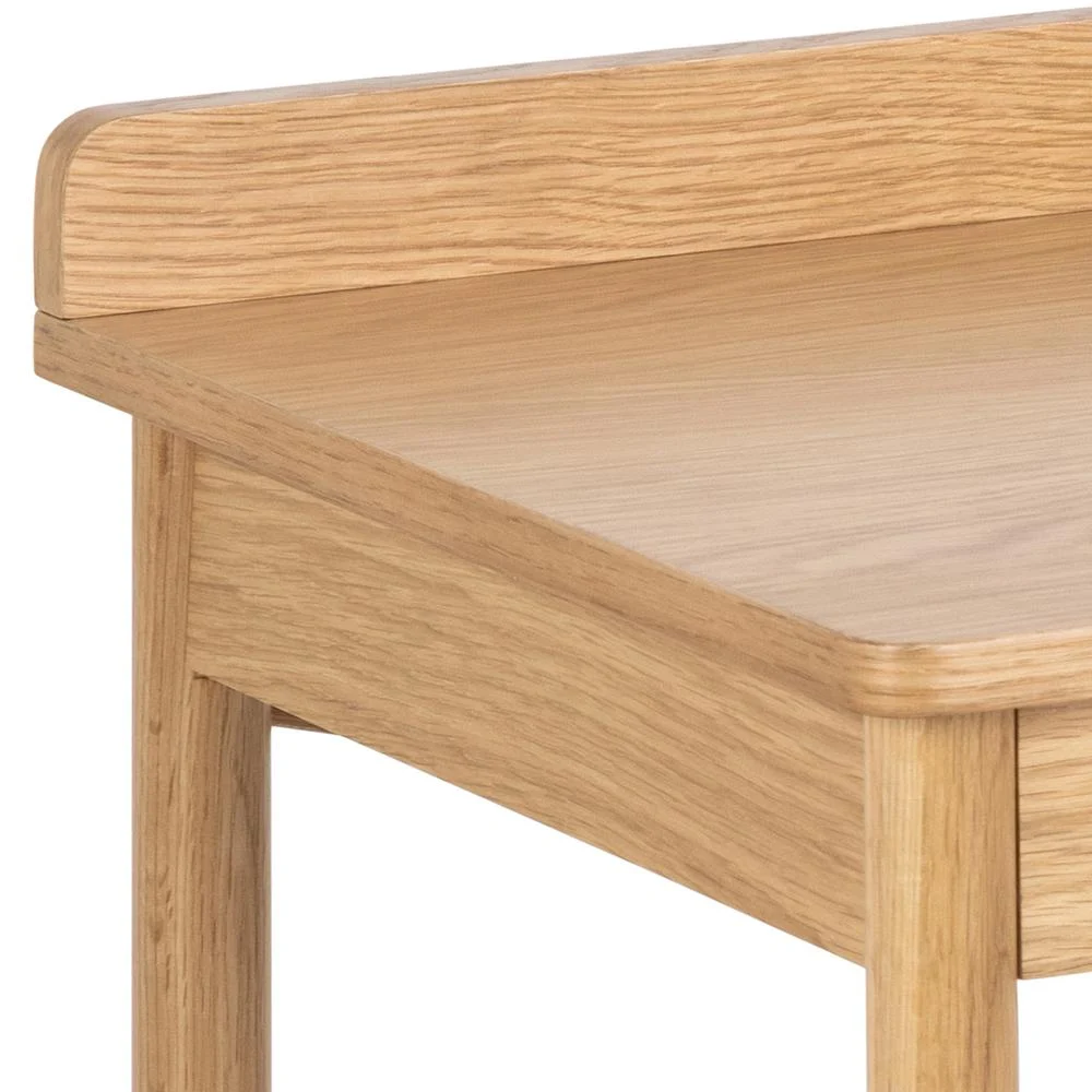 Detailopname van een compact kantoorbureau van eiken fineer, 110x50x80 cm.