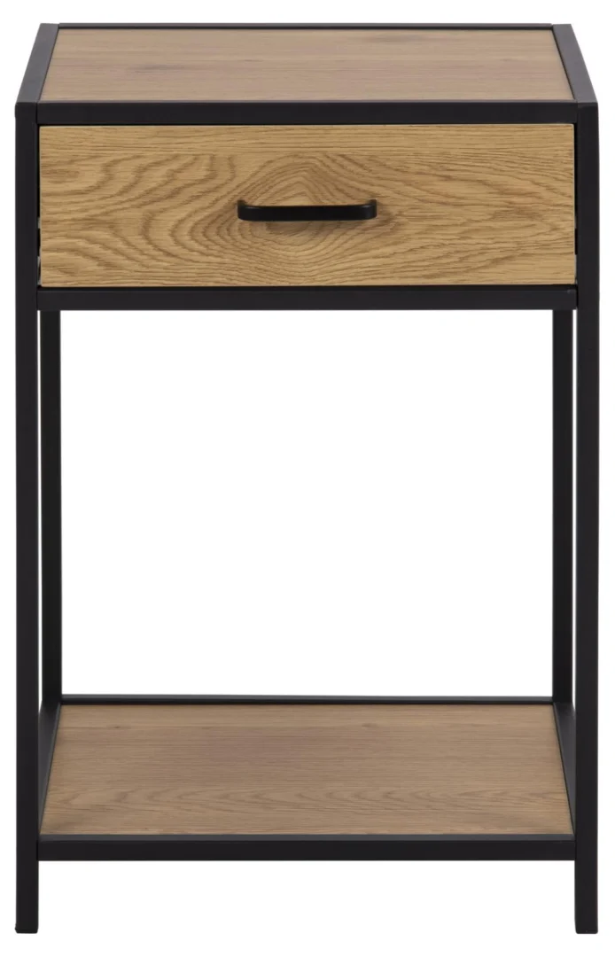 Het Nachtkastje Zwart Eikenhout Industrieel (63 x 42 x 35 CM) is een modern nachtkastje met een zwart metalen frame, een eikenhouten boven- en onderblad, plus een enkele lade met een zwart handvat.