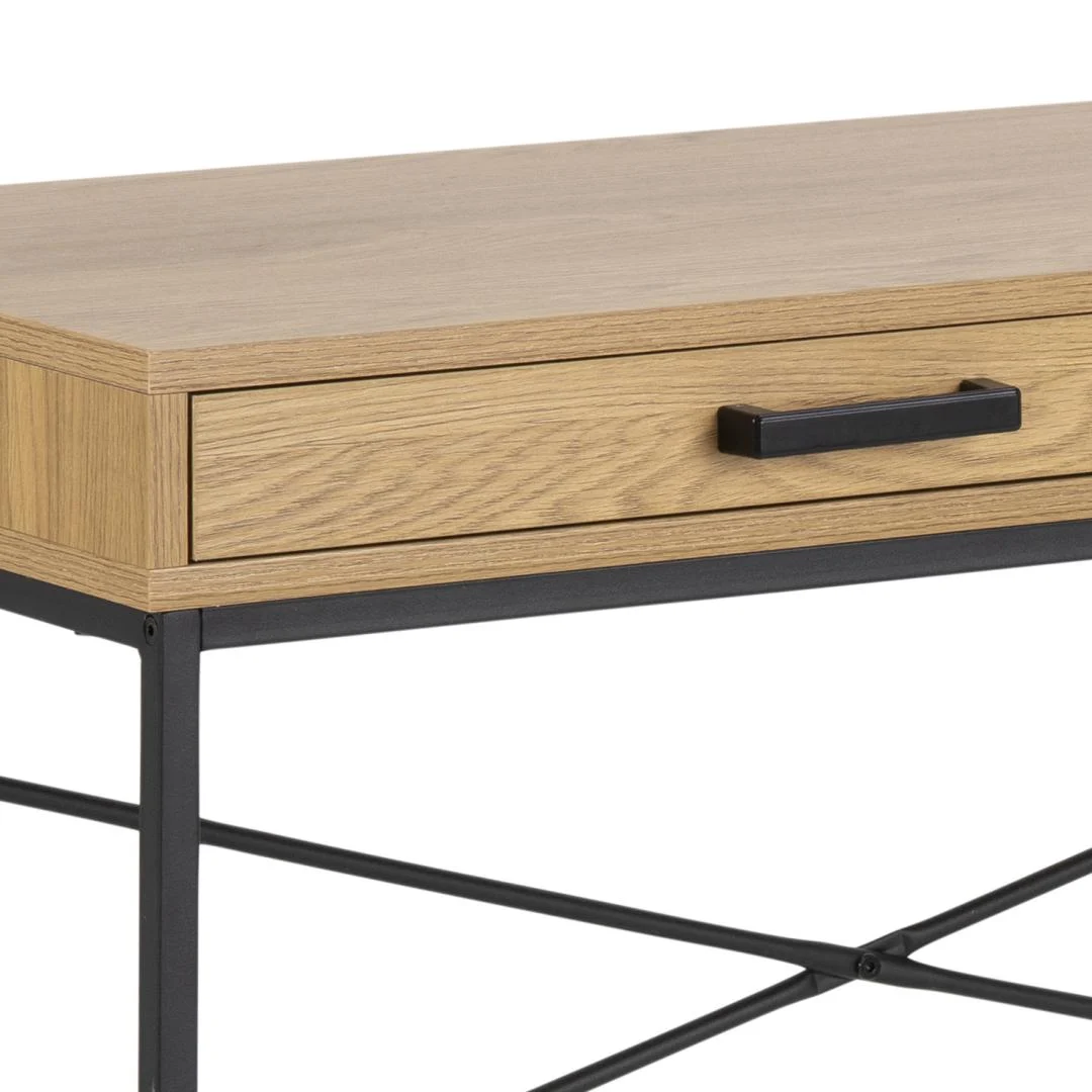 Bureau 110x45 eikenlook met zwarte lade en kabeldoorvoer. Compact bureau met metalen frame.