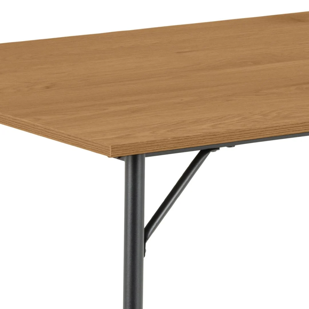 Een close-up van de Eettafel Nieuwe Sfeer 80 x 75 CM Rond, met een licht eikenhout oppervlak en zwarte stalen poten, tegen een witte achtergrond.