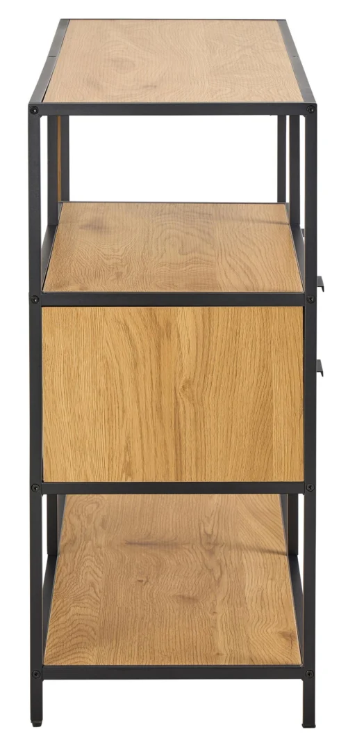 Close-up van een eikenlook boekenkast met metalen frame en twee lades. De kast is van voren gefotografeerd tegen een witte achtergrond.