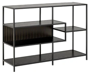 De Seaford boekenkast is een modern zwart metalen en houten rek met vier open planken van verschillende afmetingen en verticale gouden accenten op de achterkant van het middelste gedeelte.