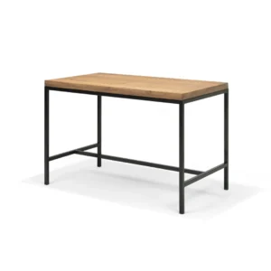 De Bartafel Brugge Mango - 140X80 is een rechthoekige tafel met een blad van licht mangohout en zwarte metalen poten, met een eenvoudig, modern ontwerp en stevige dwarsbalksteun voor extra stabiliteit.