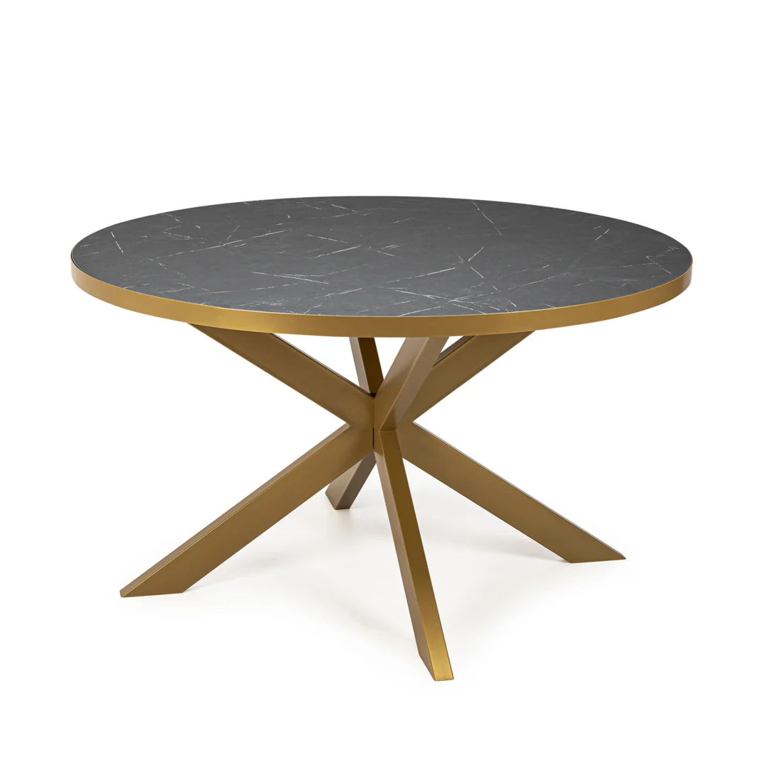 De Stalux Ronde eettafel 'Daan' (135cm) heeft een zwart marmeren blad en goud metalen poten in een opvallend geometrisch ontwerp.
