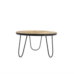 De Salontafel 60 x 60 CM Rond Vierkant is een ronde houten salontafel met een licht houten blad en drie zwarte metalen haarspeldpoten, afgebeeld op een effen witte achtergrond.