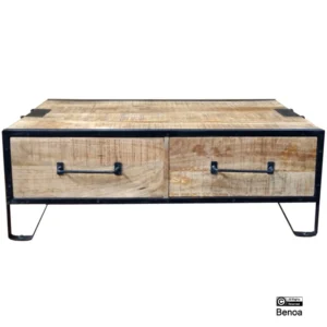 De Salontafel 122 x 46 CM is een rechthoekige houten salontafel met een rustieke afwerking, zwart metalen frame, twee lades aan de voorkant met metalen handgrepen, korte schuine poten en een industrieel ontwerp.
