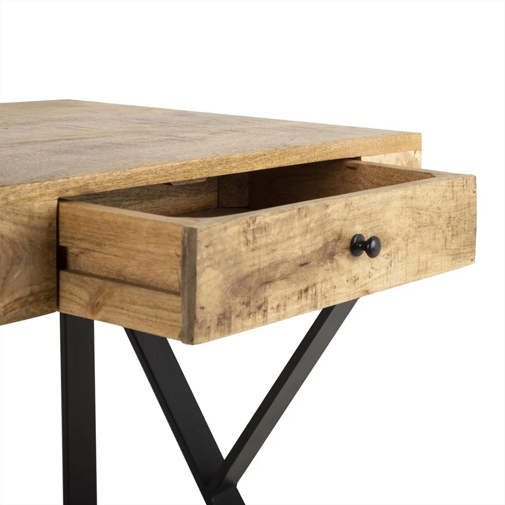 Industriële bureau 150 met 3 laden. Stalen frame, houten blad. Detailopname van open lade.