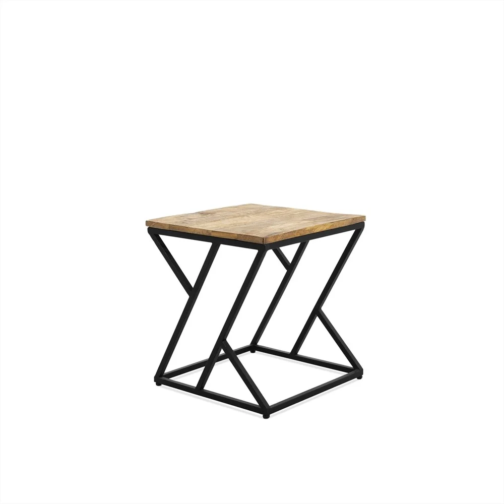 De Salontafel 40 x 45 CM Vierkant is een kleine, moderne bijzettafel met een vierkant houten blad en een geometrisch zwart metalen onderstel, tegen een effen witte achtergrond.