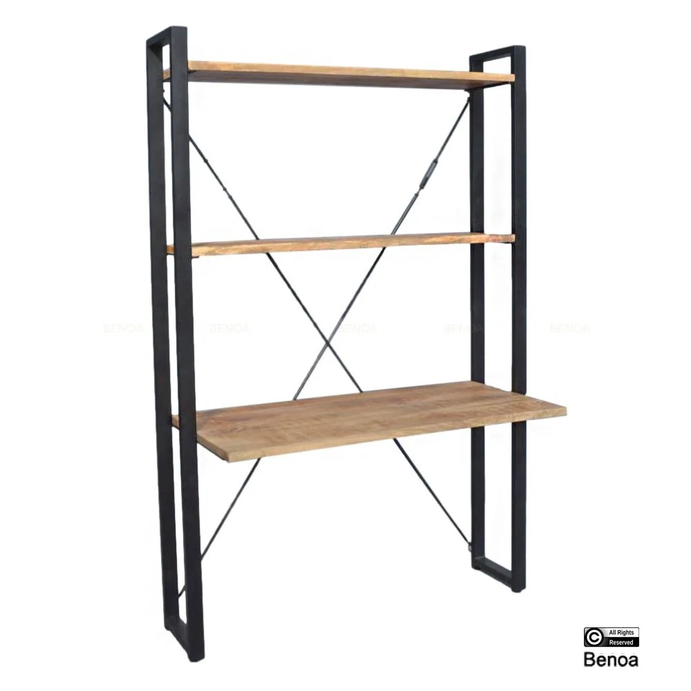 Compact wandbureau met houten planken en zwart metalen frame. Ruimtebesparende thuiswerkplek.