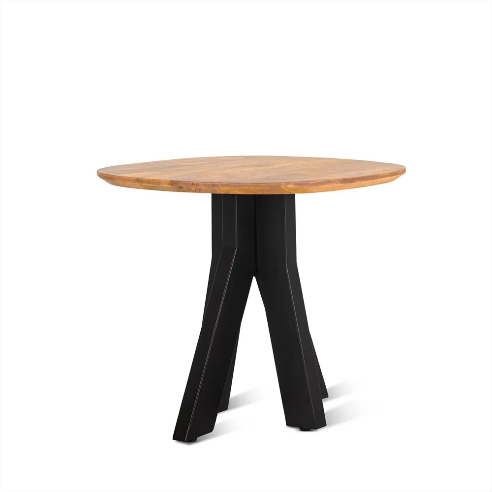 De Bijzettafel Deens Ovaal Runa 60 heeft een ovaal houten blad in lichtbruin en vier schuine zwarte poten, tegen een effen witte achtergrond.