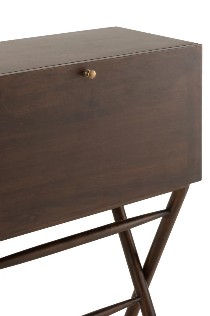 Bureau Conie mangohout donkerbruin, detail van kastdeur met goudkleurige knop.