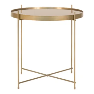 De Salontafel 48 x 48 CM Vierkant Staal is een moderne vierkante bijzettafel met een goud metalen frame, een spiegelend blad en dunne poten die in een X-vorm kruisen aan de onderkant voor ondersteuning.