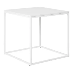 De Vita Bijzettafel is een minimalistische vierkante witte bijzettafel met een dun metalen frame, een plat blad en een modern open ontwerp.