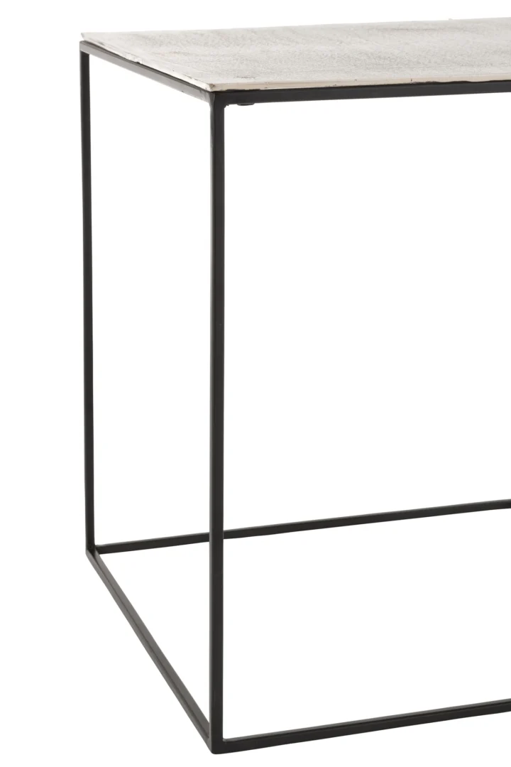 De Bijzettafel Zilver, Zwart 55 CM Vierkant is een minimalistische vierkante bijzettafel van aluminium met een slank zwart frame en een licht blad, tegen een witte achtergrond.