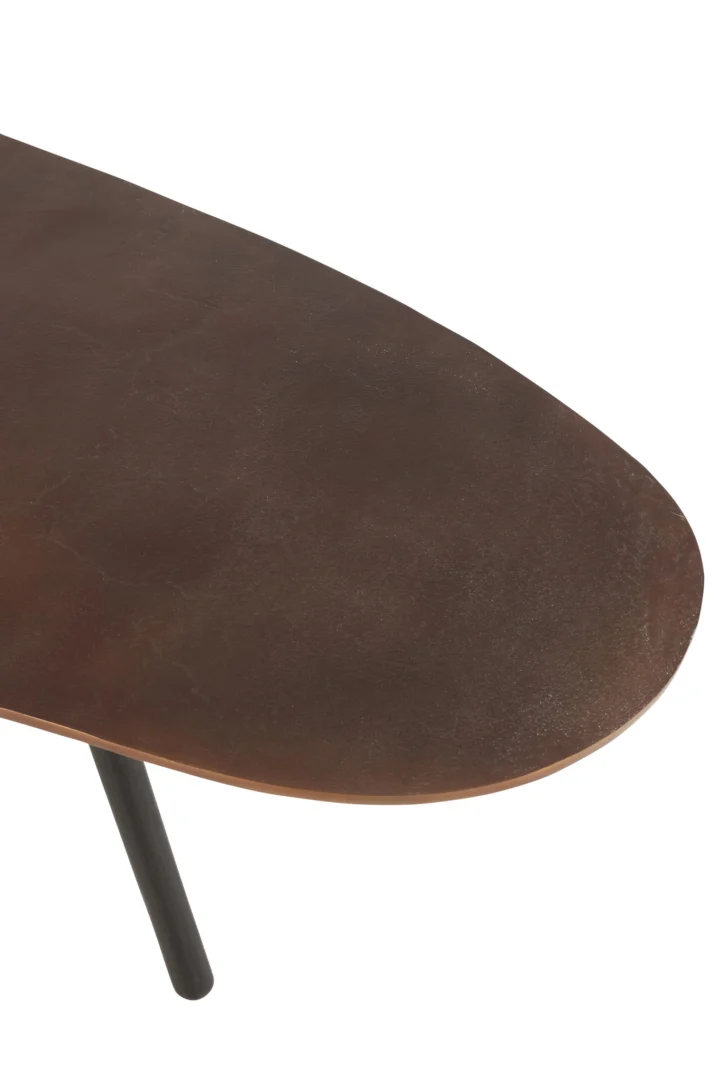 Een close-up van de Salontafel Bruin 72 x 36 CM Aluminium, met een glad bruin ovaal oppervlak en een zichtbare zwarte poot tegen een witte achtergrond.