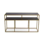 De Bijzettafel Zwart, Goud 81 x 44 CM Marmer is een chique, moderne consoletafel met een gouden frame en zwart marmeren planken, met een open, minimalistisch ontwerp.