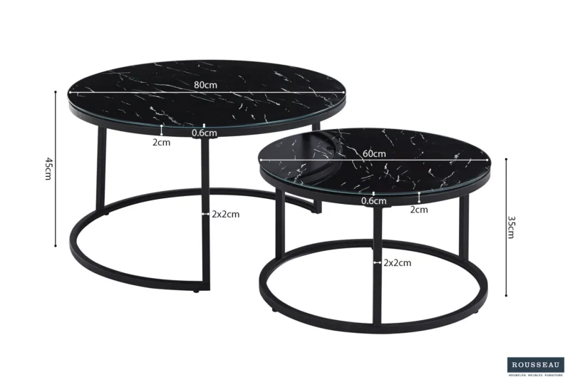 De set Salontafel Zwart, Roest Marmer bestaat uit twee ronde nesttafels met zwart marmeren blad en metalen onderstel - de ene 80 cm breed/45 cm hoog, de andere 60 cm breed/35 cm hoog - met afmetingen in witte tekst.