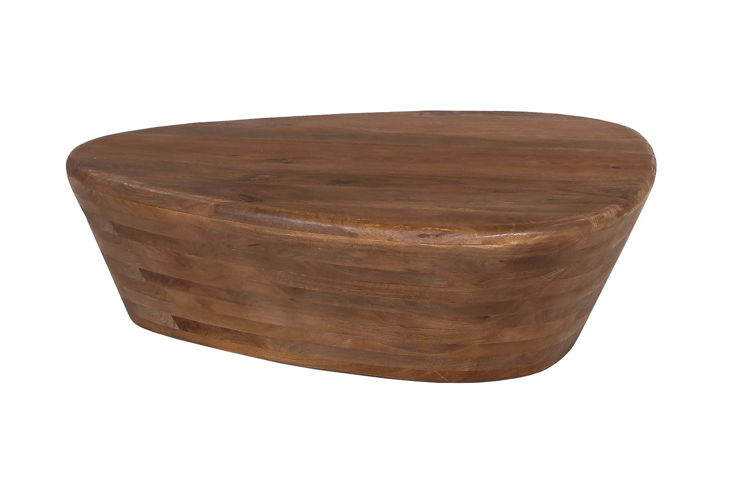 De Salontafel Mangohout Industrieel Modern is een houten salontafel met een glad, afgerond driehoekig blad, een massief blokonderstel, naturel bruine afwerking en zichtbare houtnerf voor een stijlvolle, moderne uitstraling.