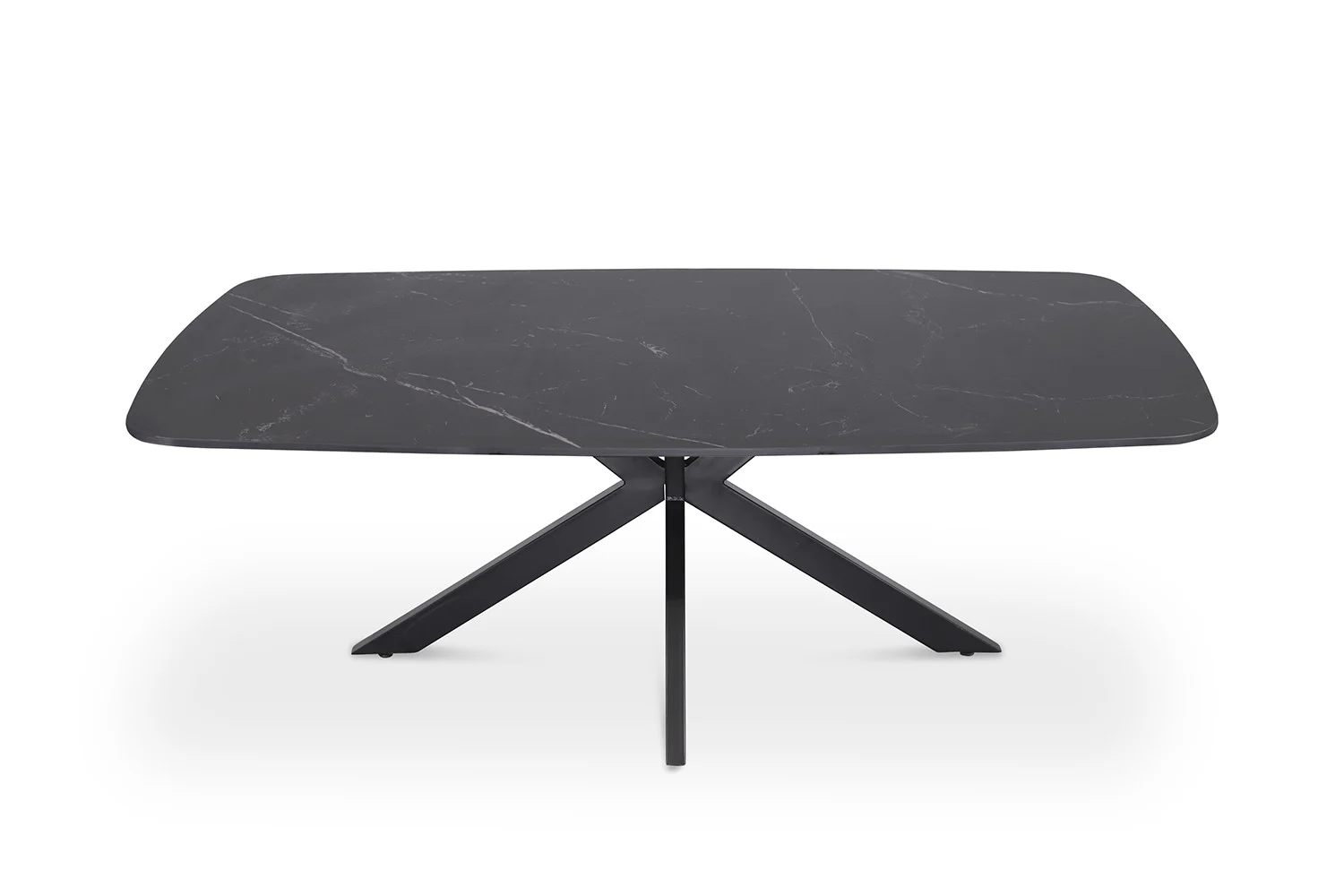 De Salontafel Zwart 130 CM Ovaal Steen is een stijlvolle zwarte ovale salontafel met een steenachtige afwerking en vier schuine geometrische metalen poten, tegen een effen witte achtergrond.
