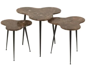 Set van drie bijzettafels Bruin Zwart (61 x 61 cm) met vierkante bruin marmeren bladen en slanke zwart metalen poten. De hoogtes variëren; zet ze bij elkaar of los van elkaar voor veelzijdig gebruik.