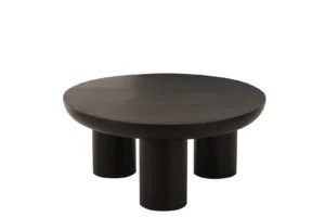 Een moderne, vierkante zwarte salontafel van mangohout van 90 x 90 cm met een dik blad en stevige poten, tegen een effen witte achtergrond.