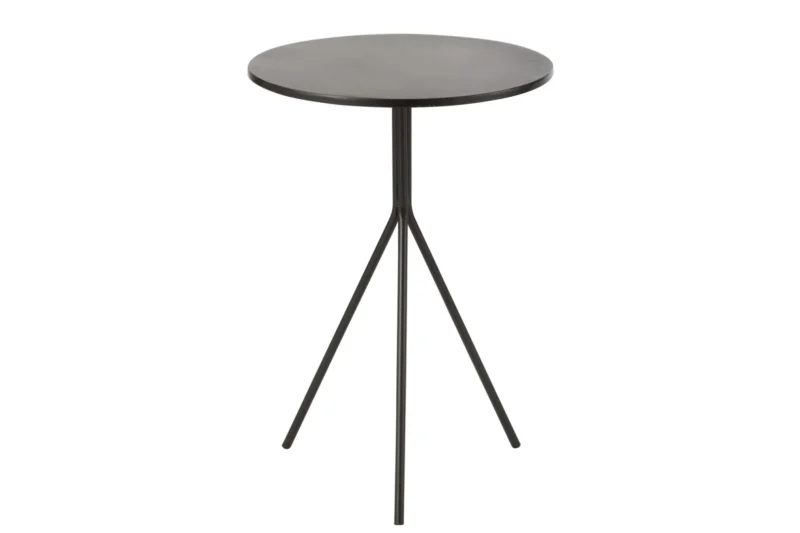 De Salontafel Rond Metaal Zwart is een kleine, ronde, zwart metalen bijzettafel met een dun tafelblad en drie slanke poten in een driepoot basis.