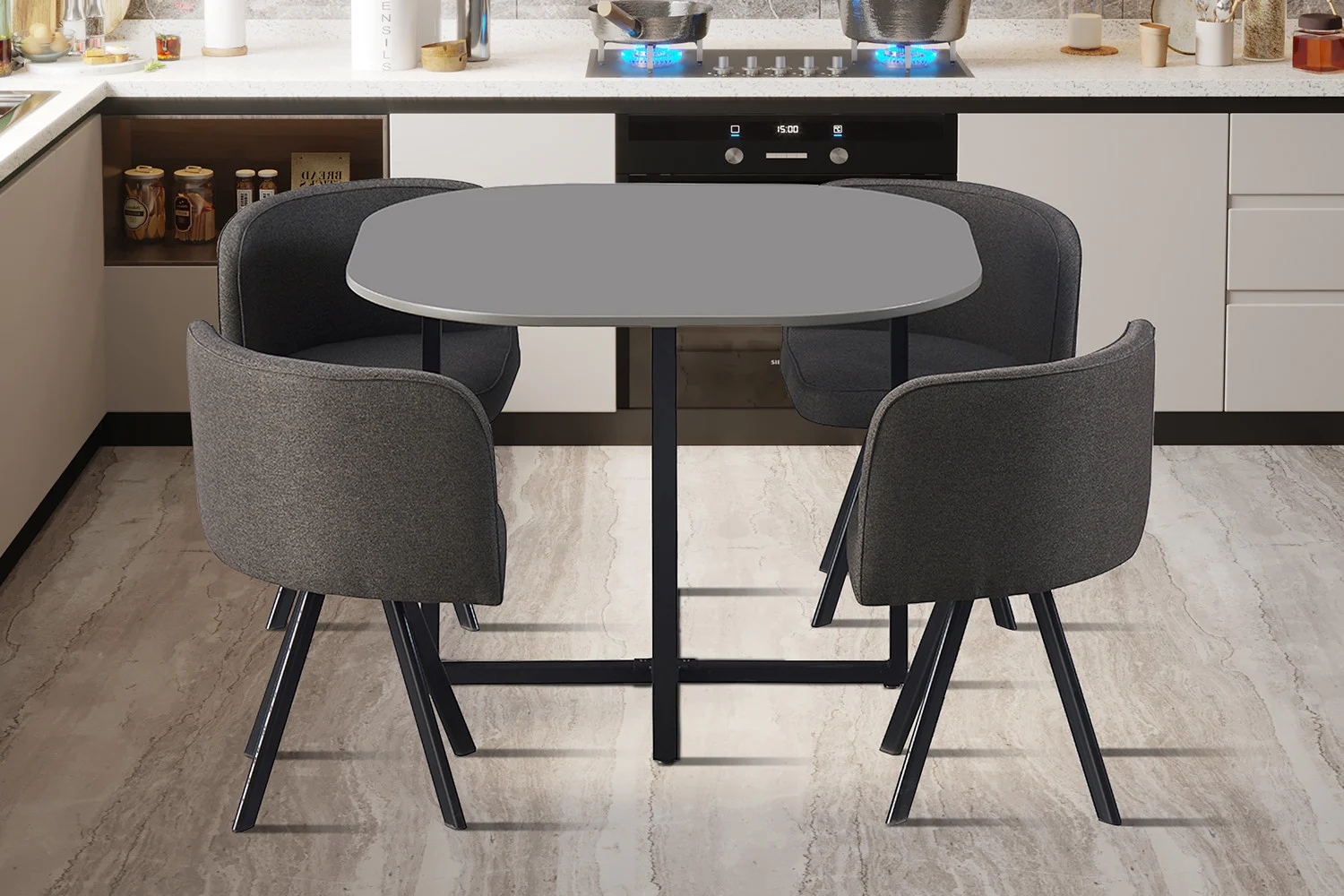 In een moderne keuken staat de Tafelset 'Eva' Grijs - een vierkante grijze tafel met vier donkergrijs gestoffeerde stoelen - opgesteld op een licht marmeren vloer, met op de achtergrond het aanrecht en de apparatuur.