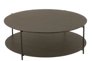 De Salontafel Bruin 113 x 38 CM is een ronde, donkerbruine metalen salontafel met een minimalistisch ontwerp, voorzien van twee ronde niveaus en slanke zwarte metalen poten.