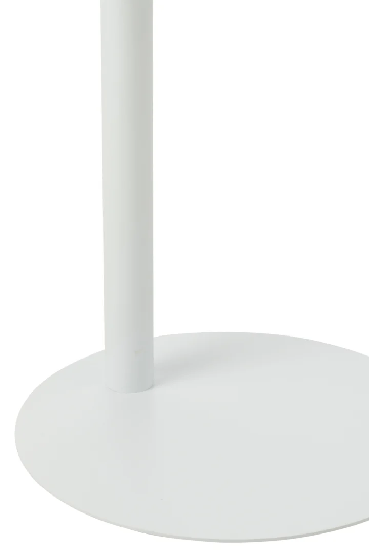 Een close-up van het onderstel en het onderste deel van de Bijzettafel Rond Metaal Wit, een wit, cilindervormig metalen bijzettafeltje met een ronde, platte schijfvoet.