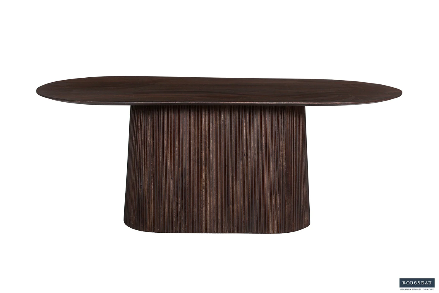 De Tafel 'Miguel' 200 cm is een ovale eettafel van donkerbruin mangohout met een brede, geribbelde cilindrische voet, afgebeeld tegen een witte achtergrond.