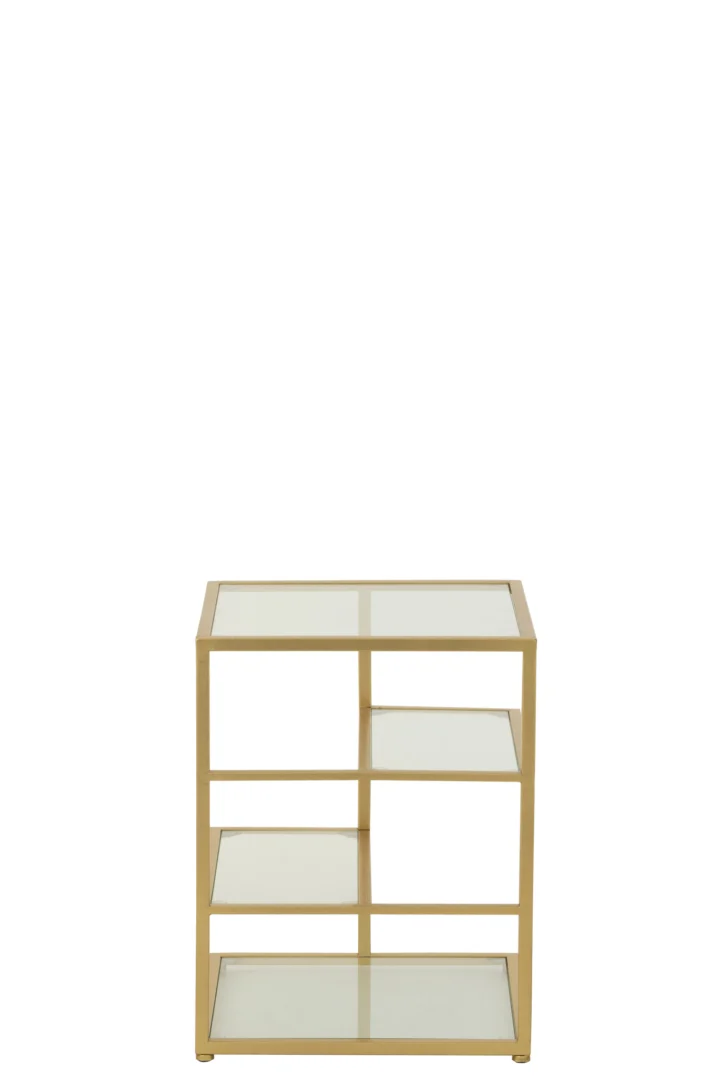 De Bijzettafel ijzer/glas goudkleurig heeft een modern goud metalen frame met vier glazen planken in verschillende maten en hoogtes, gerangschikt in een geometrisch, asymmetrisch ontwerp.