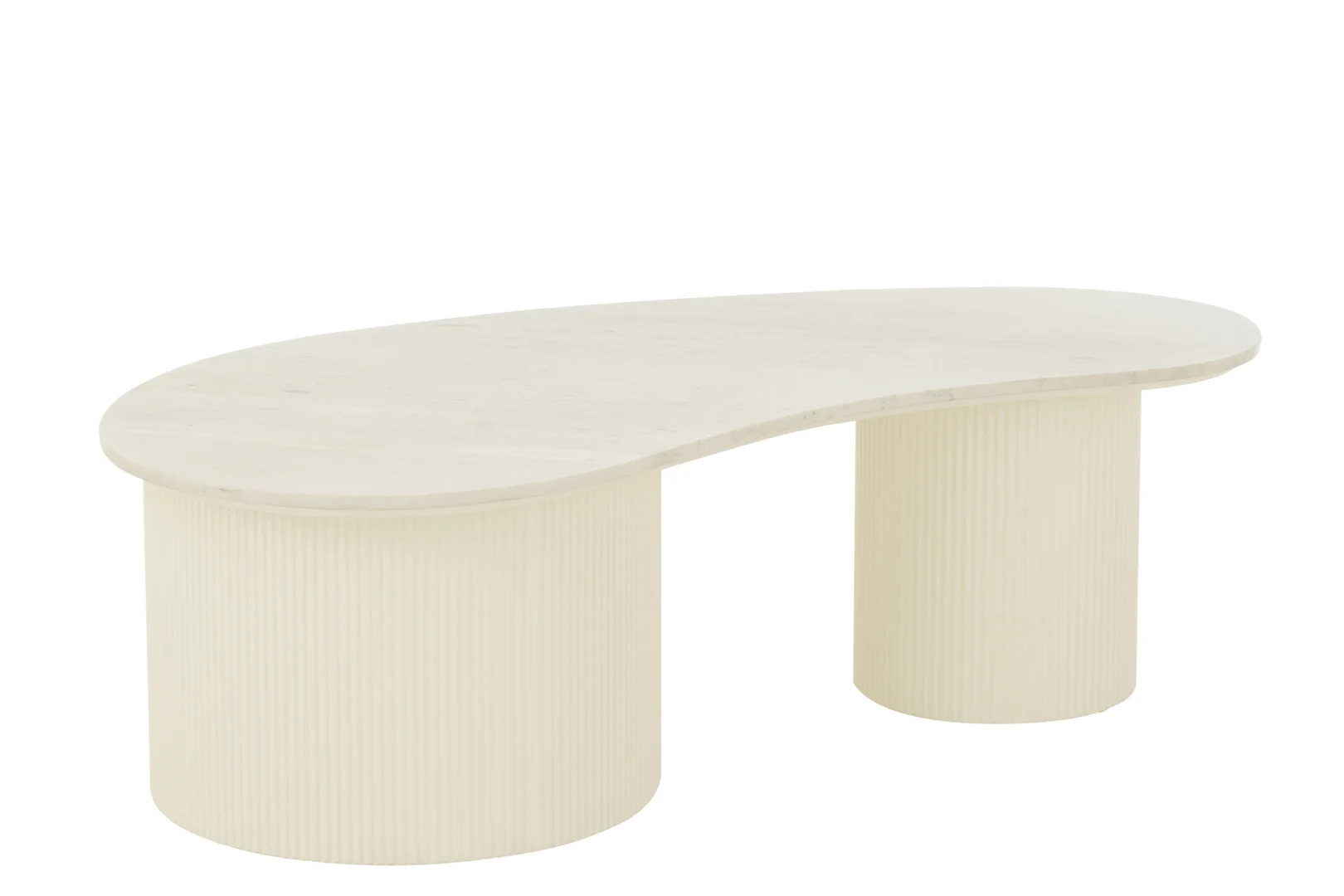 De Salontafel Roest van Wit Marmer is een moderne, niervormige salontafel met een glad oppervlak van licht marmer en twee crèmekleurige cilindrische onderstellen met subtiele verticale lijnen voor een minimalistische, eigentijdse look.