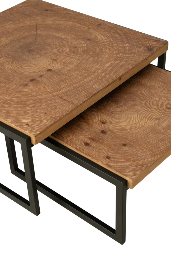 Een Salontafel Zwart, Roest 80 x 63 CM is een zwarte salontafel gemaakt van ijzer.