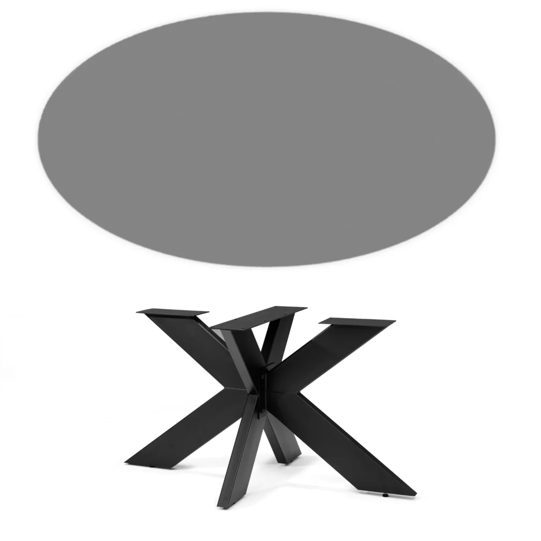 De Schakel Eettafel 150X100 Ovaal Bardolino + Stellar heeft een zwart metalen X-poot onderstel met een groot, grijs, ovaal blad tegen een effen witte achtergrond.