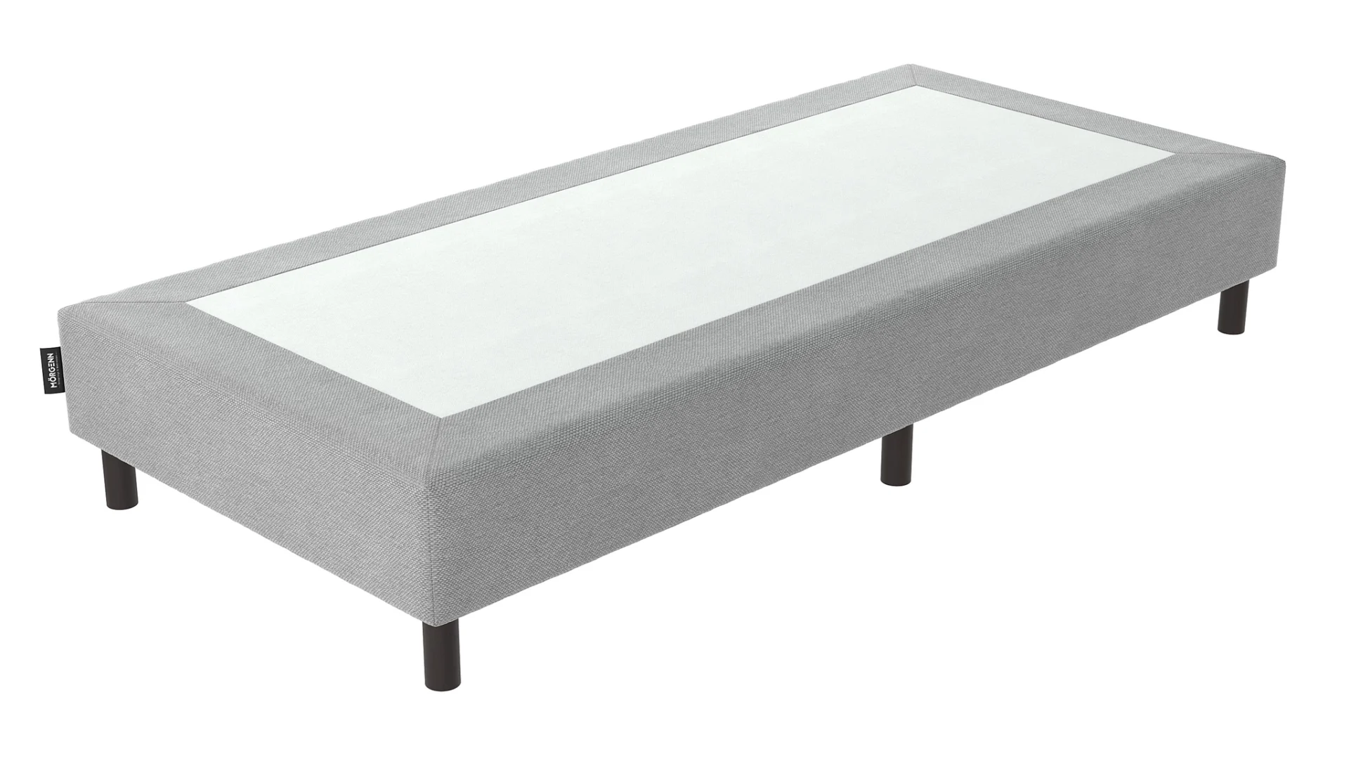 Grijze Mörgenn boxspring met bonellvering, gezien in perspectief. De boxspring heeft donkere poten en is bekleed met lichtgrijze stof.