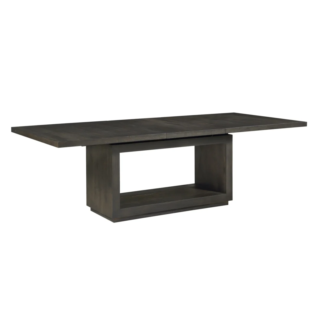 De Rechthoekige eettafel Oxford in basalt grijs is een moderne, minimalistische rechthoekige eettafel met een dik blad en een brede, open sokkel met een onderblad.