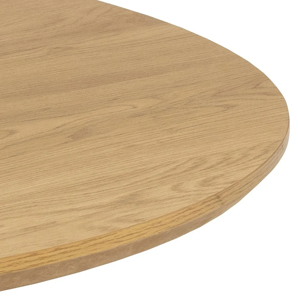 Een close-up van de afgeronde rand van de Eettafel Nieuwe Sfeer 120 CM Rond MDF, met een lichtgekleurde houten afwerking met een natuurlijk nerfpatroon.