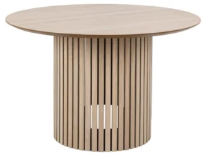 De Eettafel Nieuwe Sfeer 120 CM Rond is een ronde tafel gemaakt van eikenhout, met een glad blad en een cilindrisch onderstel met gelijkmatig verdeelde verticale houten latten.