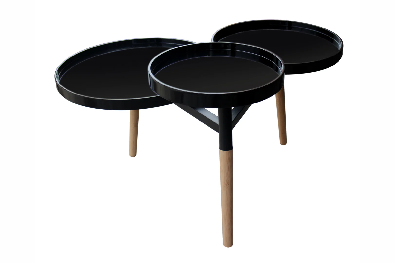 De Bijzettafel Zwart 30 CM Rond Bamboe heeft een minimalistisch ontwerp met drie ronde zwarte tafelbladen op verschillende hoogtes, elk ondersteund door natuurlijke bamboepoten die in het midden verbonden zijn en een combinatie zijn van zwarte en houten afwerkingen.