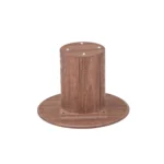 De Nora Bijzettafel - Ø60cm Walnoot is een ronde walnoten bijzettafel met een bruine, cilindervormige houten poot met een brede, ronde basis en schroefgaten aan de bovenkant voor eenvoudige bevestiging.